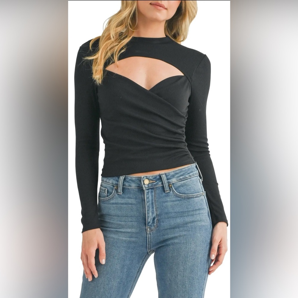 3/$15 All In Favor Black Long Sleeve Top with Cutout Size NEW!